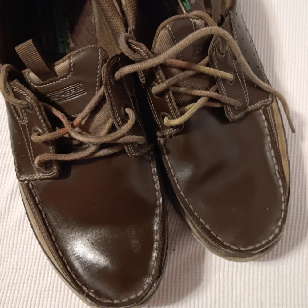 Skechers Mens Sz 11 Expended Menson Brown Leather Loafer Boat Shoe 56296 EUC